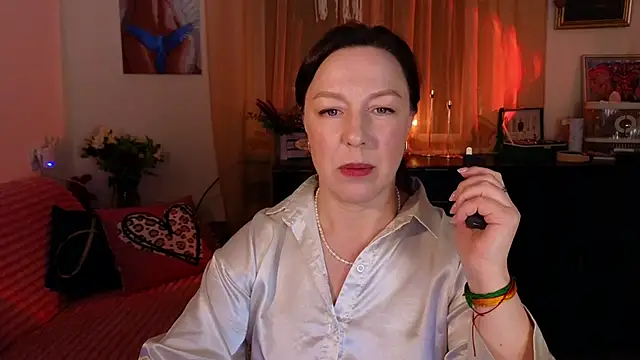 vanessawis  online show from 02/26/26, 01:15