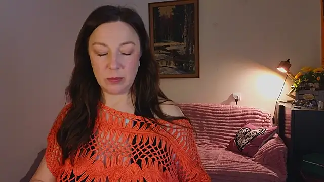 vanessawis  online show from 03/20/26, 11:42