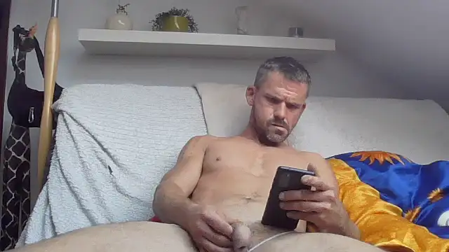 Cambitchboy online show from 09/30/25, 01:38