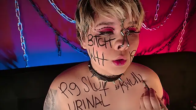 Laura takint online show from 12/25/24, 05:26