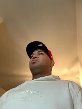 marhi32 online show from 10/24/25, 09:33