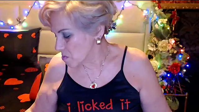 HappyWomanOn online show from 01/28/25, 07:21