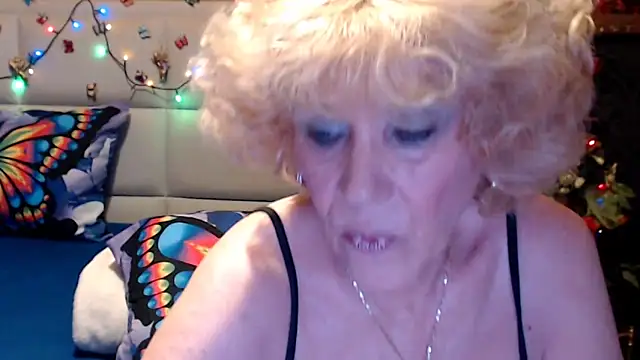HappyWomanOn online show from 05/04/26, 08:32