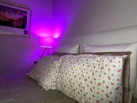  sloane online show from 12/17/25, 03:23