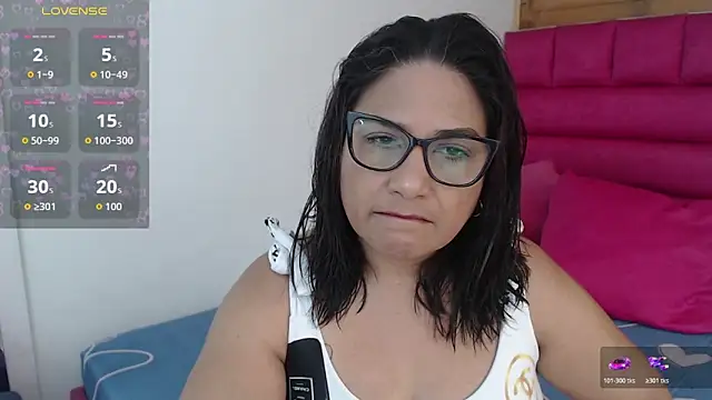 Snapshot of Katha_Marck chatting on 05/07/26, 12:43 Katha Marck online show from 05/07/26, 12:43