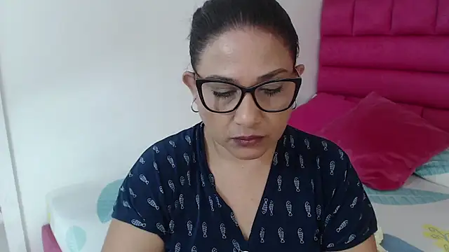 Snapshot of Katha_Marck chatting on 05/25/26, 12:55 Katha Marck online show from 05/25/26, 12:55
