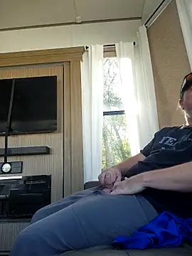 Hotredheadandtoungelasher online show from 11/17/25, 04:13