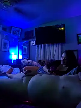 Hotredheadandtoungelasher online show from 04/11/26, 10:41