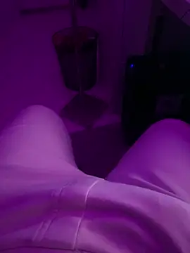 Luishorny19 online show from 01/04/25, 11:38