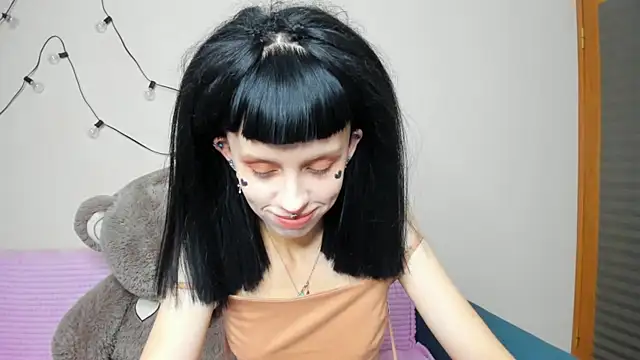 FlowerOfSin2001 online show from 09/13/25, 03:12