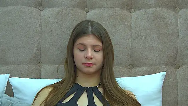 AudreyBarlow online show from 02/11/25, 12:37