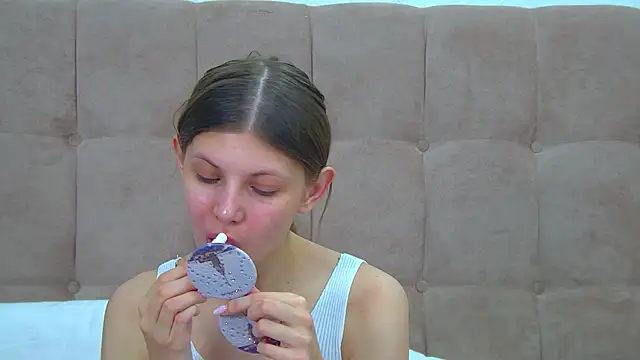 AudreyBarlow online show from 02/07/26, 06:28