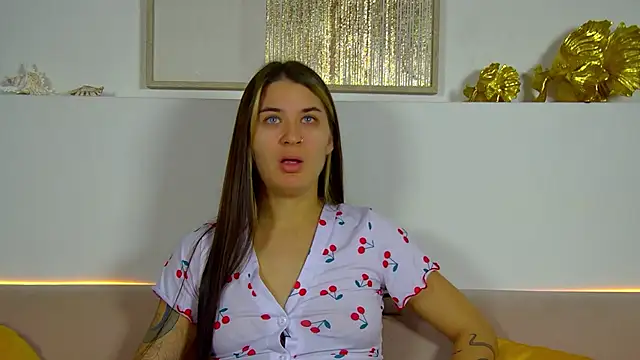 RachelSimpson online show from 11/28/25, 06:21