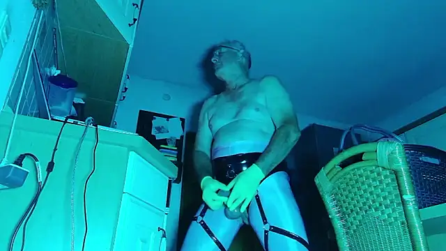 Sexspielzeug-1 online show from 09/20/25, 10:00