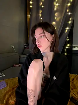 Bastet online show from 12/05/25, 06:48