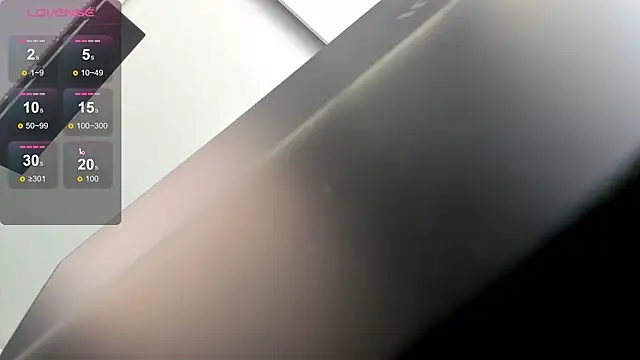 Snapshot of minimaya chatting on 12/25/24, 02:57 minimaya online show from 12/25/24, 02:57