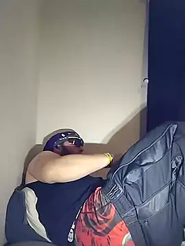 Snapshot of 29liquid1989 chatting on 01/04/25, 07:02 29liquid1989 online show from 01/04/25, 07:02