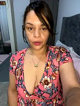 Kataliina online show from 09/18/25, 04:14