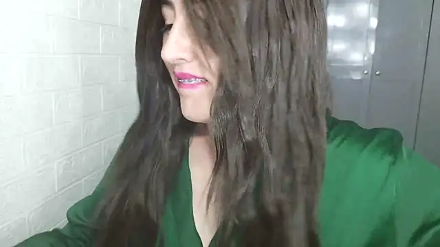 naughty sarahh online show from 03/28/26, 04:23