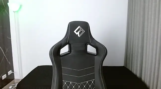 Snapshot of Dangerous-Men chatting on 02/20/25, 06:39 Dangerous-Men online show from 02/20/25, 06:39