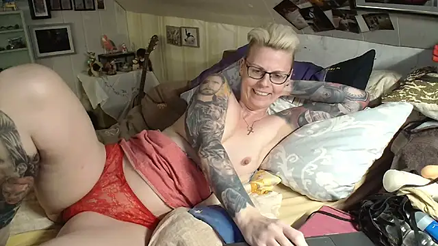 MaryG online show from 02/24/25, 05:53