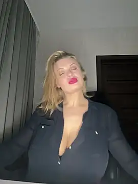 Evellyn online show from 03/02/25, 09:54