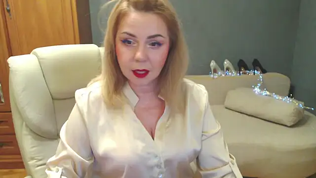 Snapshot of Cute_sun chatting on 10/16/25, 04:30 Cute sun online show from 10/16/25, 04:30