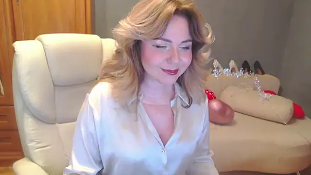 Snapshot of Cute_sun chatting on 04/17/26, 12:46 Cute sun online show from 04/17/26, 12:46