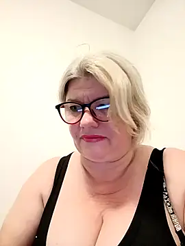 Diana 49 online show from 04/12/26, 07:35