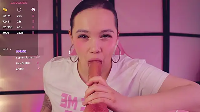 Chery Lady22 online show from 04/20/26, 08:17