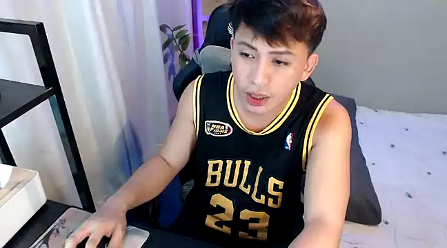 Snapshot of princeJayX chatting on 12/07/24, 12:45 princeJayX online show from 12/07/24, 12:45