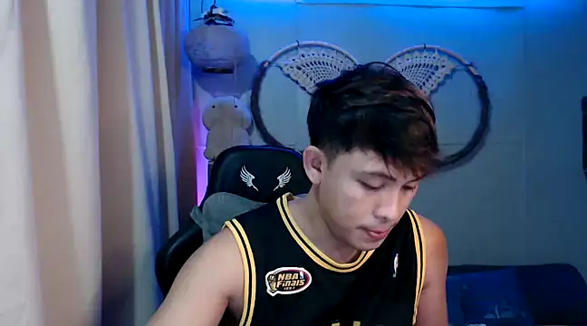 Snapshot of princeJayX chatting on 12/10/24, 01:22 princeJayX online show from 12/10/24, 01:22