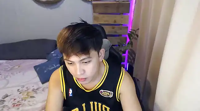 Snapshot of princeJayX chatting on 12/17/24, 10:55 princeJayX online show from 12/17/24, 10:55