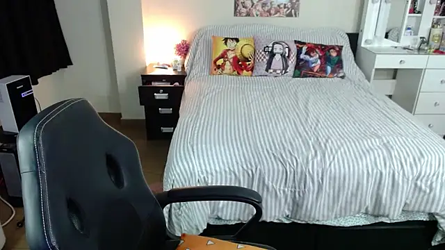 kittykat18x online show from 06/07/26, 04:05