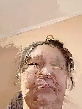 Zulfiya Bruce online show from 12/15/25, 04:17