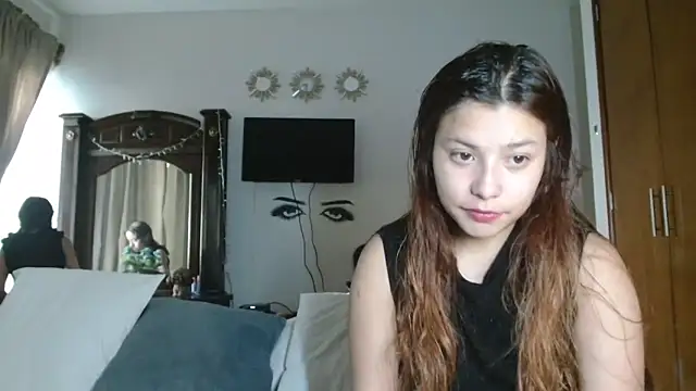 3littleschoolteens online show from 04/05/26, 12:19