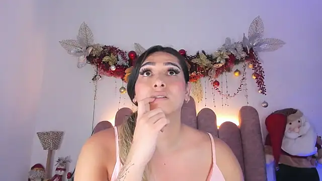 ISABELLASSMITH online show from 12/31/24, 10:45