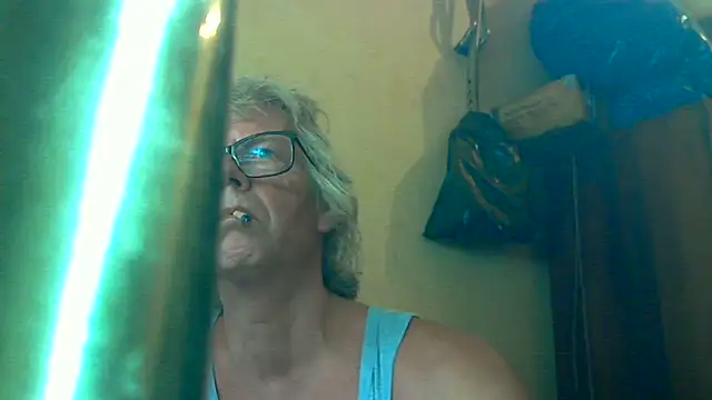 Snapshot of stelletje55 chatting on 07/27/26, 08:54 stelletje55 online show from 07/27/26, 08:54