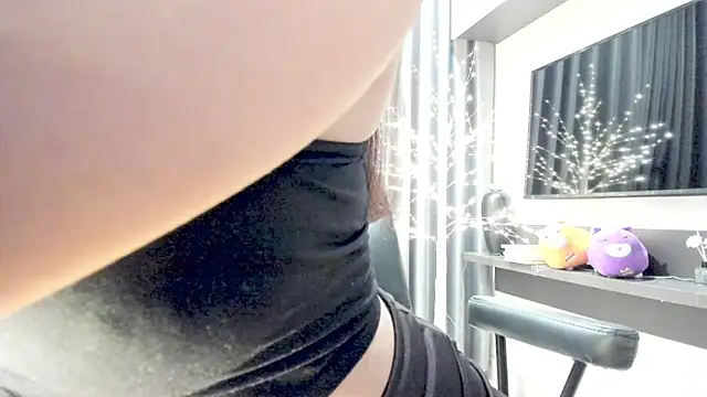 Snapshot of Kya_Choco8 chatting on 01/02/25, 06:45 Kya Choco8 online show from 01/02/25, 06:45