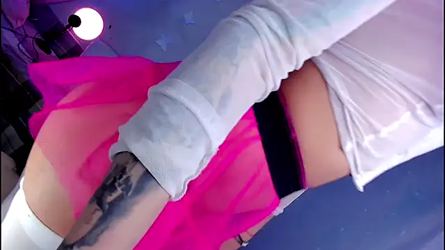 LickLizzy online show from 01/10/25, 04:01