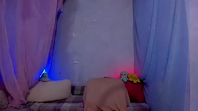 LickLizzy online show from 01/17/25, 02:18