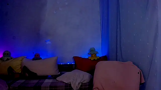 LickLizzy online show from 02/04/25, 06:04