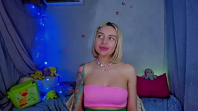 LickLizzy online show from 04/28/26, 02:27