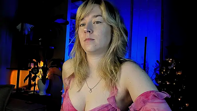 Snapshot of 5_in_one chatting on 01/26/25, 05:34 5 in one online show from 01/26/25, 05:34