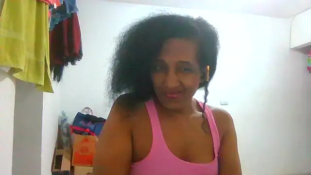 Snapshot of Aishamara chatting on 02/07/25, 11:13 Aishamara online show from 02/07/25, 11:13