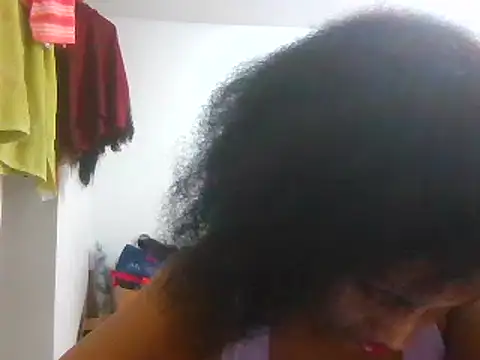 Snapshot of Aishamara chatting on 02/09/25, 01:44 Aishamara online show from 02/09/25, 01:44