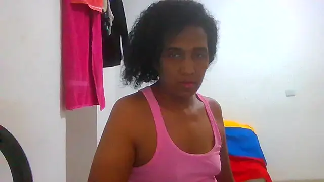Snapshot of Aishamara chatting on 09/28/25, 01:27 Aishamara online show from 09/28/25, 01:27