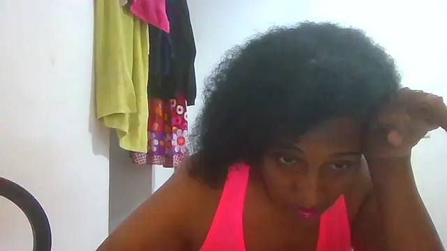 Snapshot of Aishamara chatting on 10/08/25, 04:54 Aishamara online show from 10/08/25, 04:54