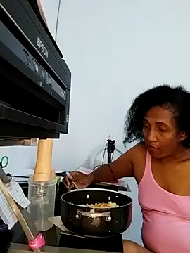 Snapshot of Aishamara chatting on 02/15/26, 04:14 Aishamara online show from 02/15/26, 04:14