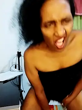 Snapshot of Aishamara chatting on 02/21/26, 04:02 Aishamara online show from 02/21/26, 04:02